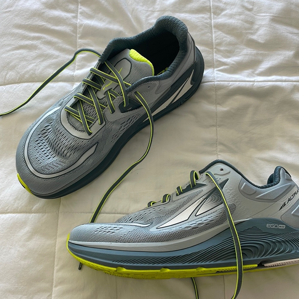 New! Altra Paradigm 6